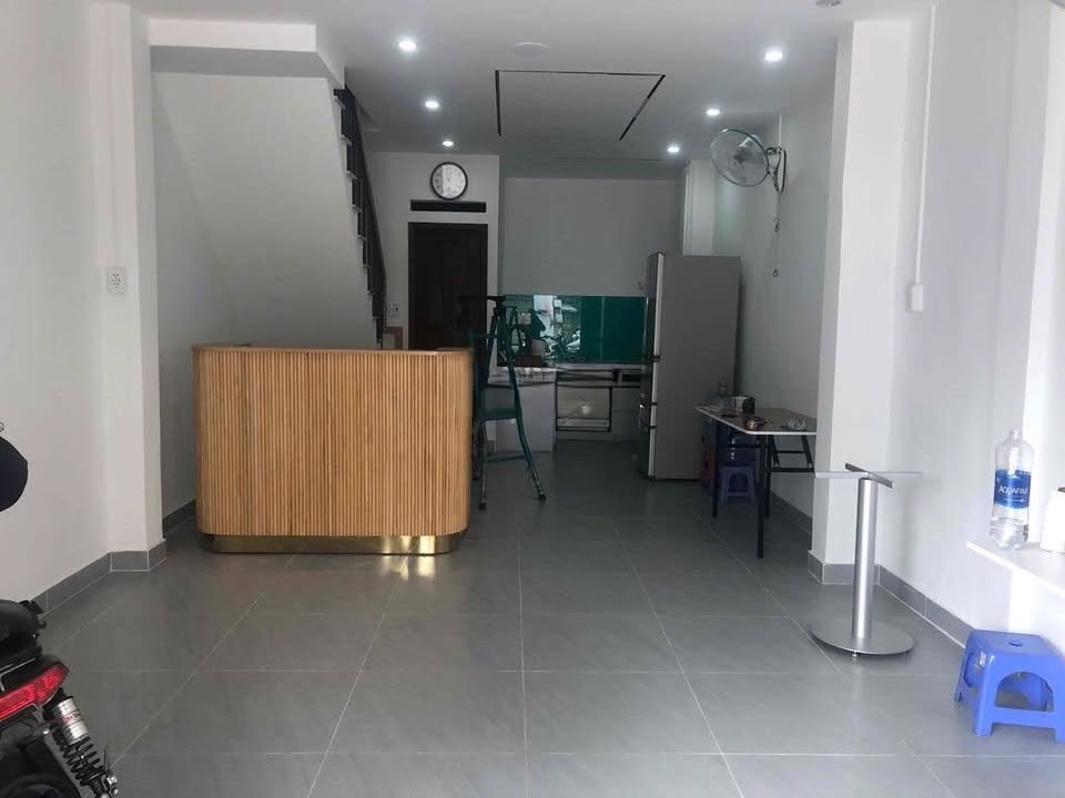 Nhà phố Âu Cơ Tân Phú 35m² giá 17 triệu - Mặt tiền kinh doanh!