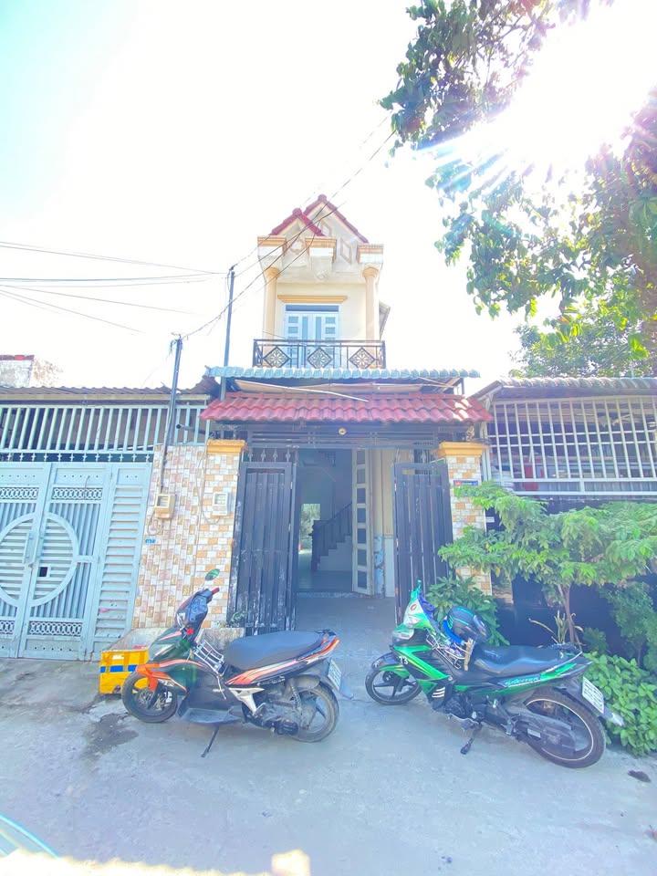 Nhà riêng Hóc Môn 63m² giá 2.7 tỷ - Sổ hồng sẵn, giá tốt!