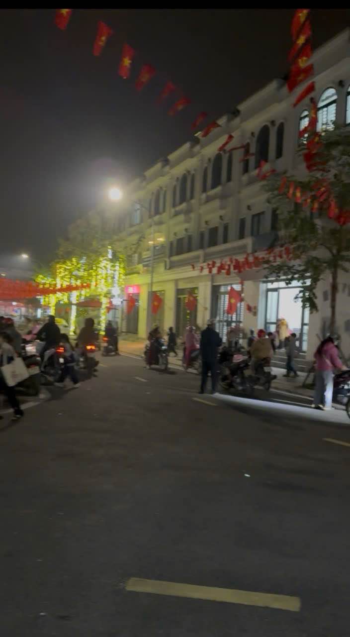 Nhà 3 tầng 70m² Trung Tâm Việt Trì, Sổ Hồng Riêng - Sẵn Sàng Đón Tết!