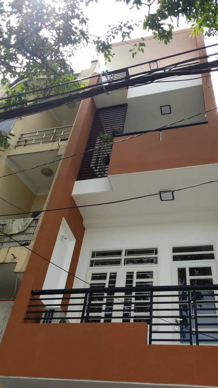 Nhà mặt tiền Trường Sa, Phú Nhuận 42.7m² - Mặt tiền kinh doanh đắc địa!