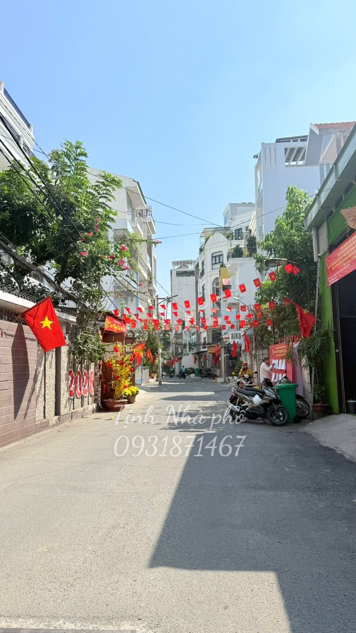 Nhà Phố Bùi Đình Tuý Bình Thạnh 100m² - Vị trí đắc địa, HXH tránh