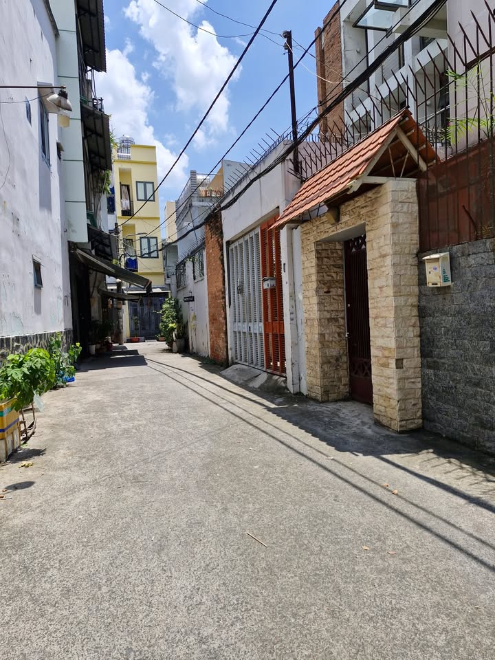 Nhà Đặng Văn Ngữ Phú Nhuận 45m² Sổ Hồng Chính Chủ - Giá 6.7 Tỷ