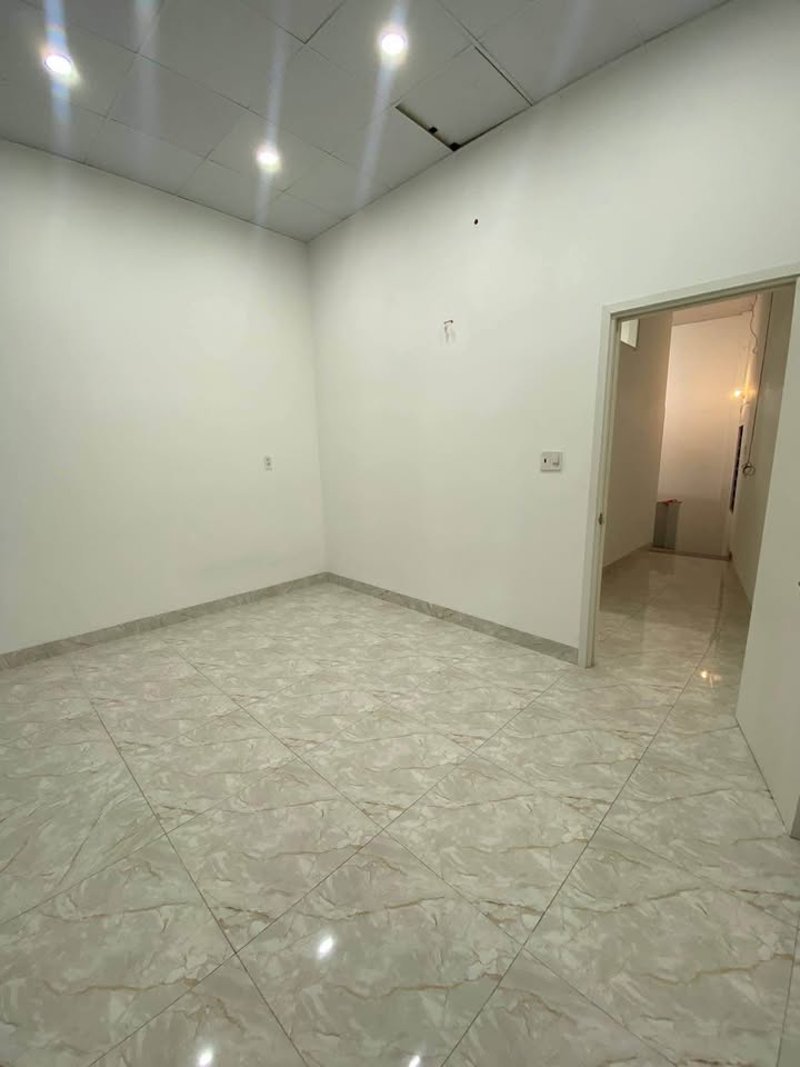 Nhà riêng Tân Phong, Quận 7 6 triệu - Sẵn sàng ở ngay!