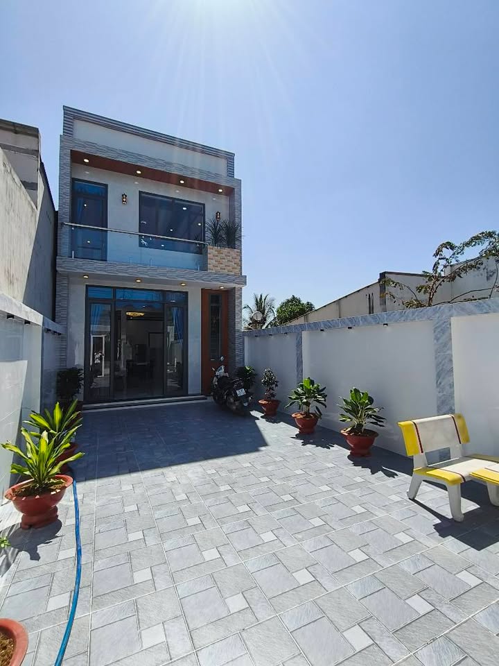 Nhà Phố Nguyễn Lương Bằng 2.69 tỷ - Mặt tiền kinh doanh đắc địa!