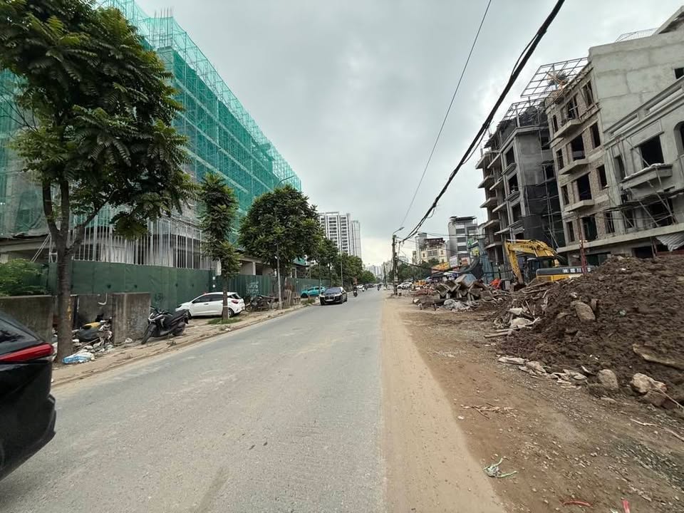 Nhà Phố Nguyễn Lam, Long Biên - 95m², 8 Tầng Thang Máy, View Đỉnh