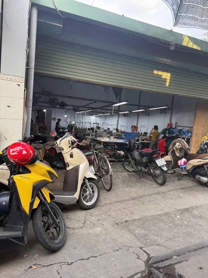 Cho thuê kho xưởng 160m² đường xe tải Dĩ An - Giá 7 triệu