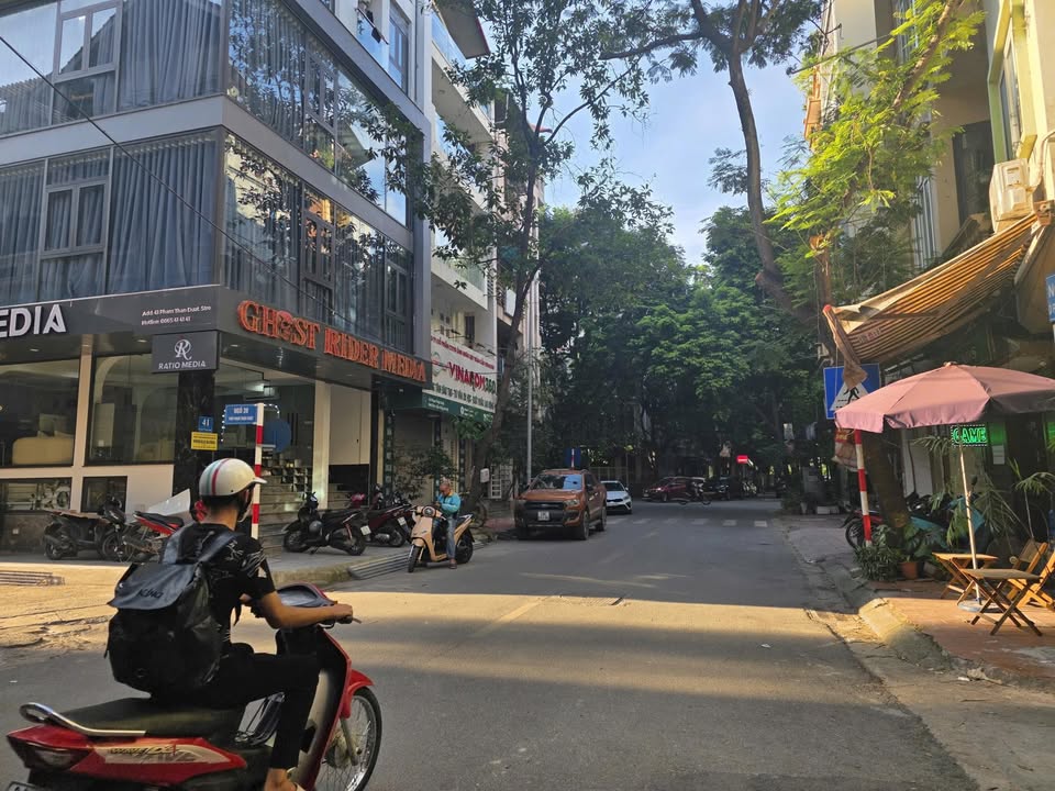 Thuê biệt thự Phạm Thận Duật Cầu Giấy 84m² - Lô góc kinh doanh đắc địa