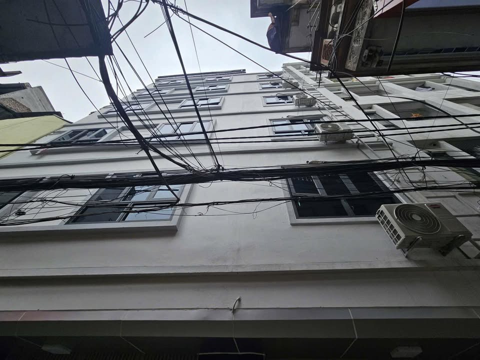 Nhà phố Dương Quang Hàm, Cầu Giấy - 7 tầng, Vị trí đắc địa