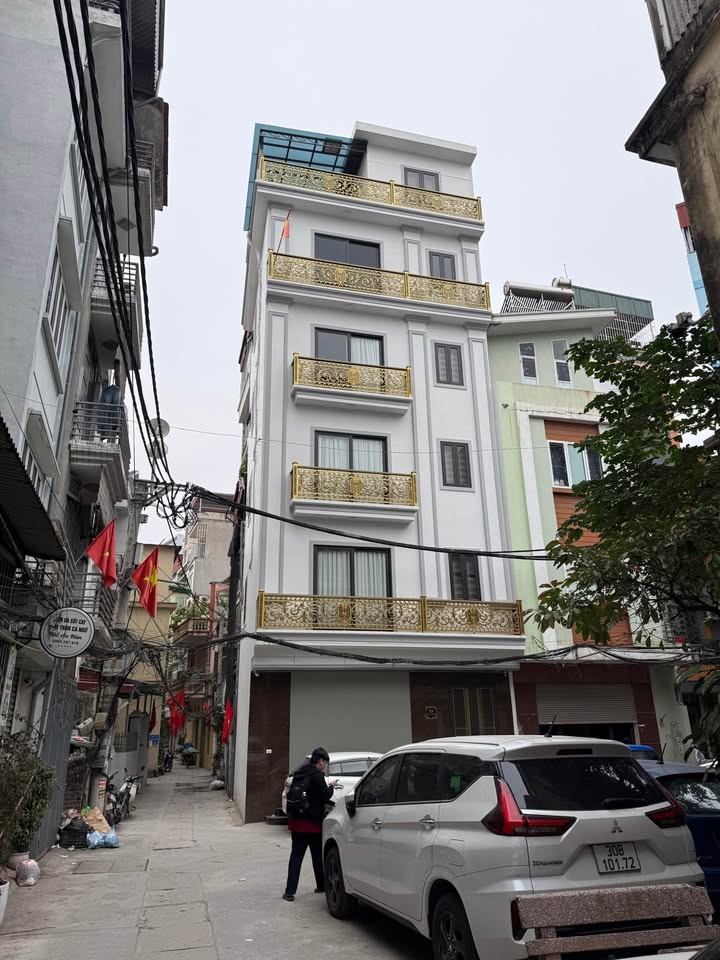 Nhà Mặt Ngõ Kinh Doanh Ngoại Giao Đoàn, 30m², 6 Tầng, 9 Tỷ