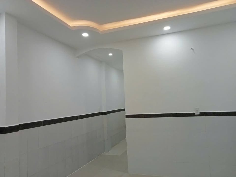 Nhà Mặt Tiền Phạm Hùng Rạch Giá - Kinh Doanh/Ở 100m² - 3.x Tỷ