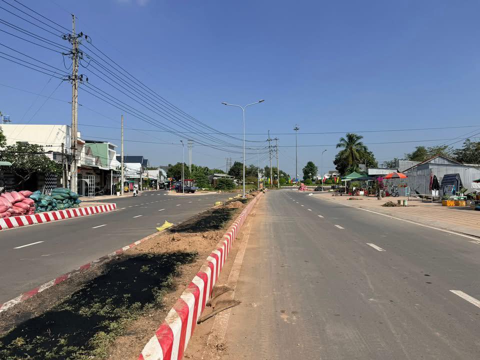 Bán Nhà Lấp Vò Đồng Tháp 270m² - Kinh Doanh Đắc Lợi, Ngay TT TM