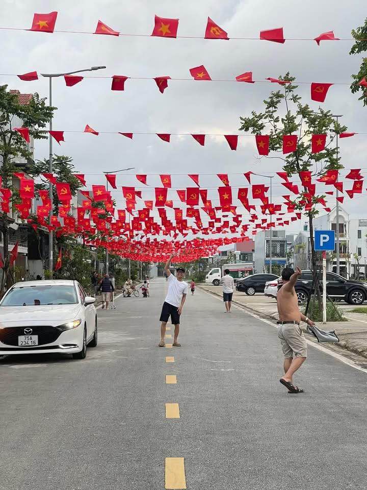 Mặt tiền kinh doanh Bãi Sậy 70m² giá 1.6 tỷ - Vị trí đắc địa