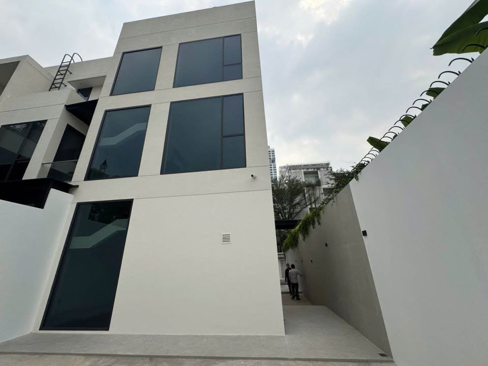 Thuê Villa Thảo Điền 165m² 150 triệu - Thiết kế hiện đại, sẵn sàng ở ngay!