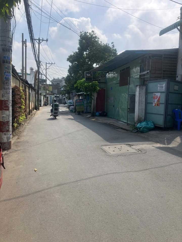 Bán Đất Tặng Xưởng KCN Q.12 - 2000m² - Dòng Tiền 135 Triệu/Tháng