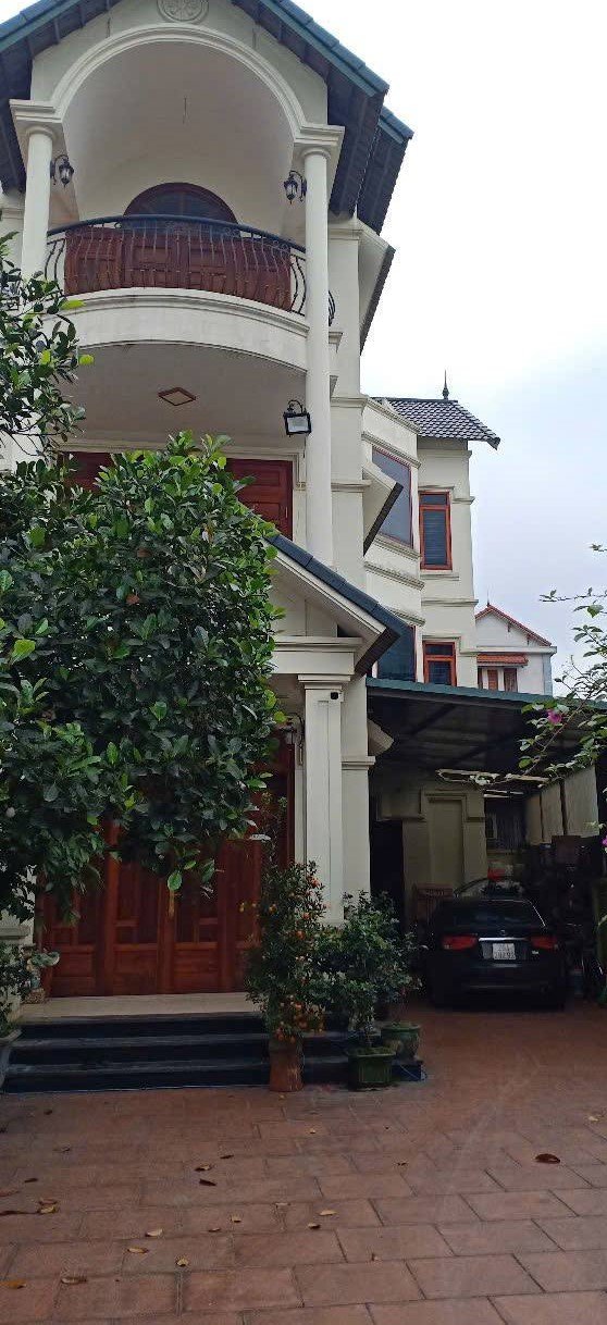 Cho thuê Biệt thự Nhà vườn Giang Biên 360m² Full Nội thất - 16 Triệu