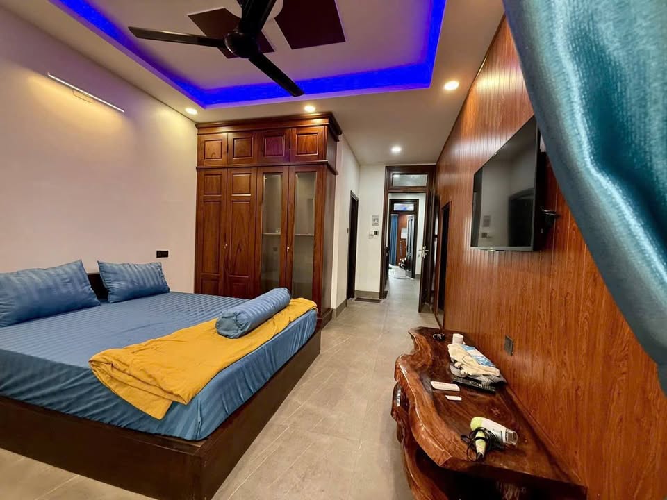 Cho thuê Biệt thự Homestay Đảo Kim Cương Nha Trang - 400m² Villa Sân Vườn Sang Trọng