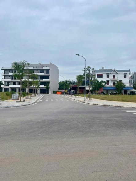 Đất Nền 100m² Làn 2 Nguyễn Chí Thanh, TP. Bắc Ninh - Hướng Đông Bắc, Sẵn Sổ Đỏ