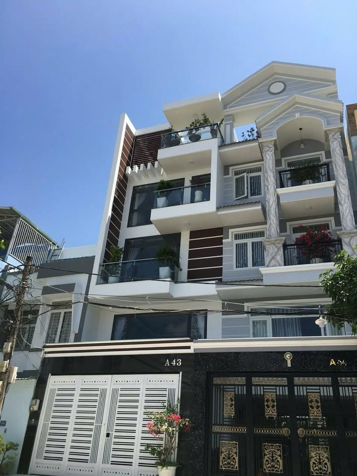 Nhà Nguyên Căn 4PN Full Nội Thất Đường Hoàng Quốc Việt, Q7 - Giá 22 Triệu/Tháng