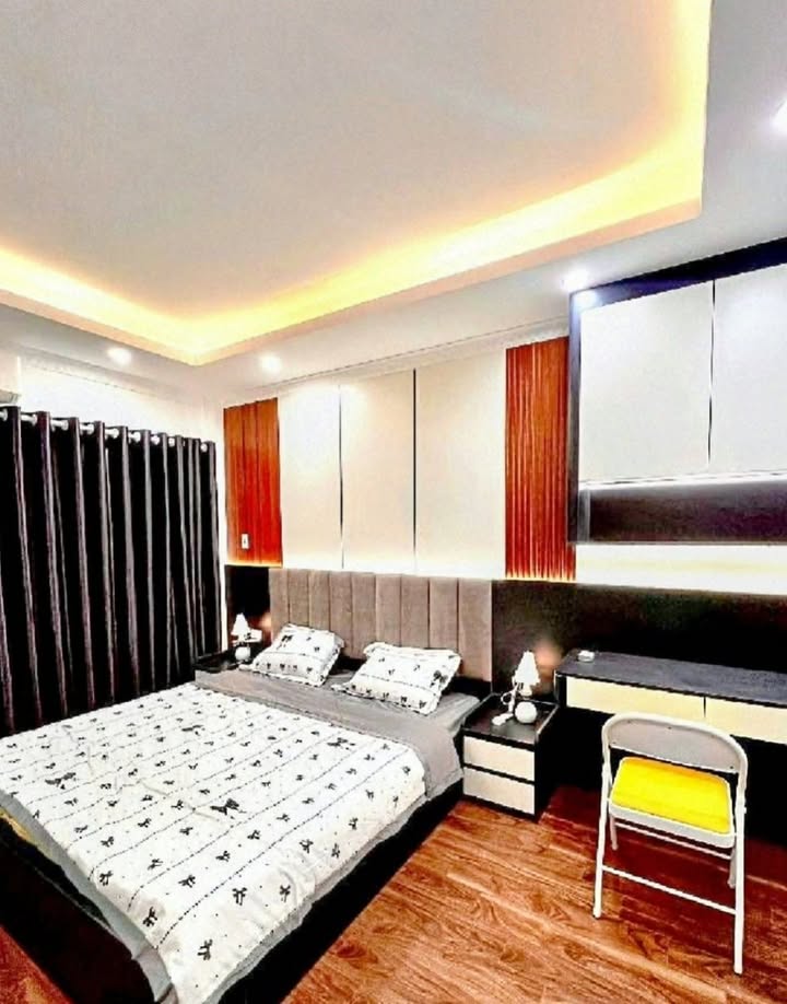 Nhà 40m² 5 Tầng Đình Thôn - Gần Marie Curie, Ô Tô, Kinh Doanh