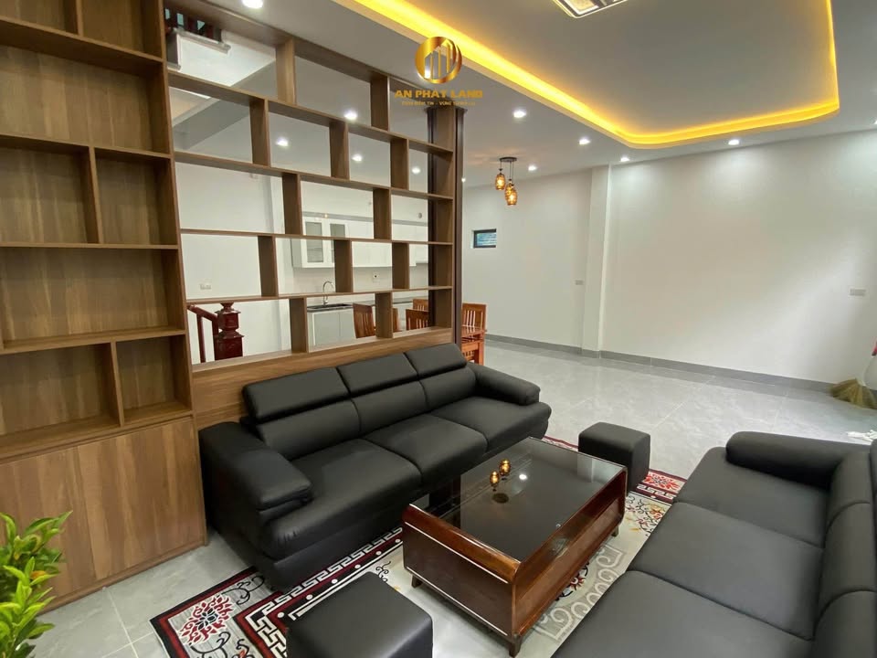 Nhà 3 Tầng Hoa Lư 63m² - Ô tô vào tận nhà!