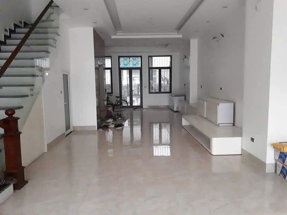 Mặt bằng Monbay Hạ Long 90m² giá 10 triệu - Mặt tiền kinh doanh đắc địa!