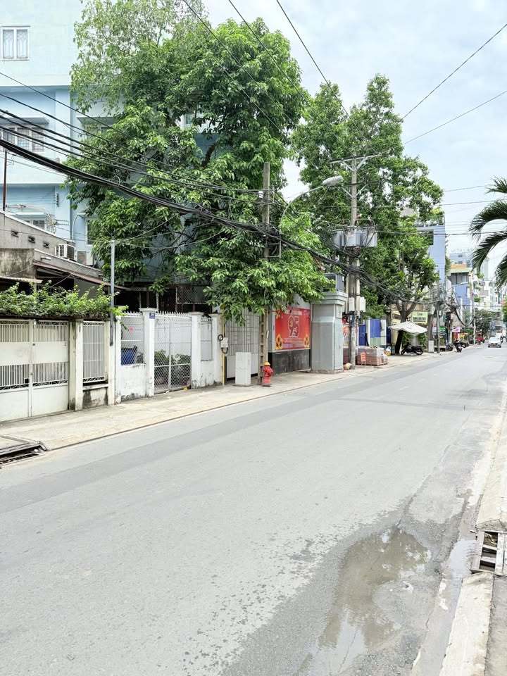 Nhà Phố Phường 13 Tân Bình 81.7m² - Mặt tiền kinh doanh đắc địa!