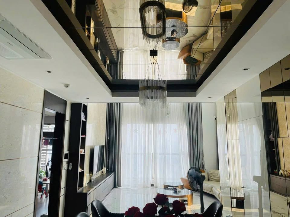 Penthouse Starlake 231m² - An ninh tuyệt đối, Sổ đỏ lâu dài - 40 tỷ