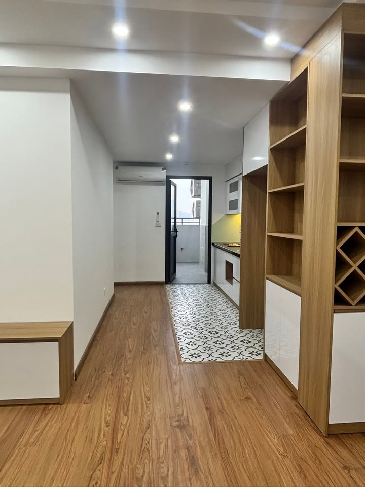 Bán gấp căn hộ Nam Trung Yên 75m² - 3PN, sổ hồng sẵn