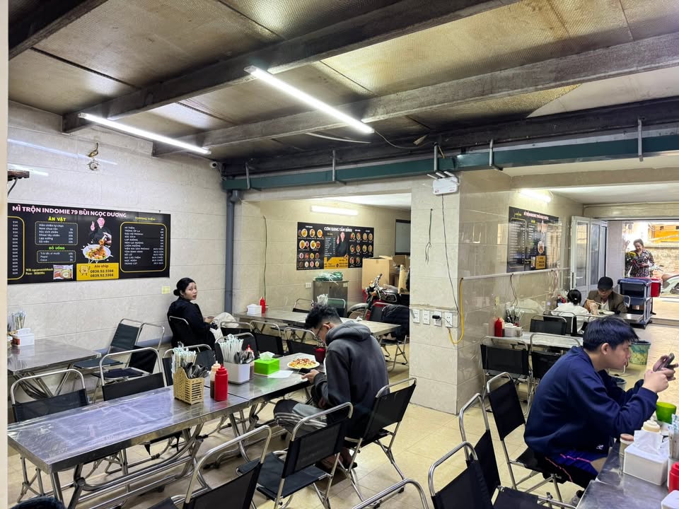 Nhà Tập Thể Kinh Doanh 90m² Tầng 1 Ngõ 72 Bùi Ngọc Dương - Giá 4.6 Tỷ