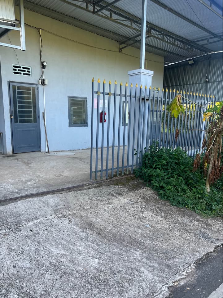 Nhà mặt tiền Nguyễn Văn Cừ Bảo Lộc 100m² - Mặt tiền kinh doanh cực hiếm!