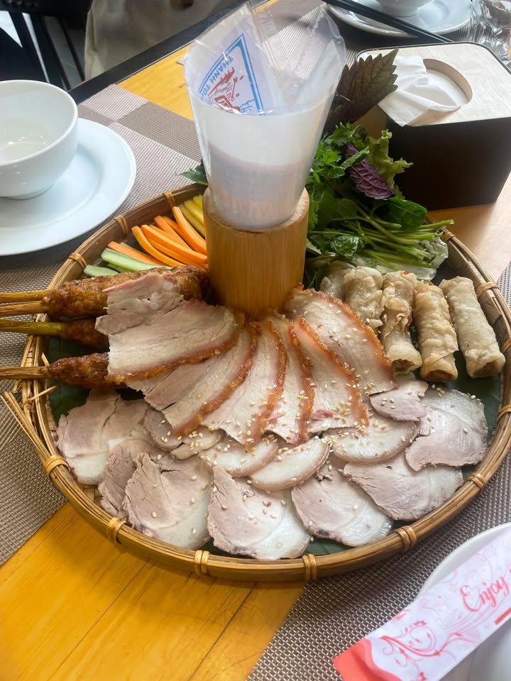 Bán đất tái định cư Hoành Bồ 100m² hướng Tây - Giá 2.4 tỷ