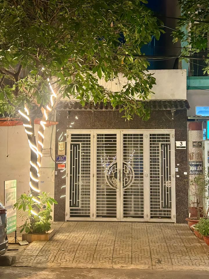 Nhà Nguyên Căn Mặt Tiền DC 9 Tân Phú 100m² - Mặt tiền kinh doanh lý tưởng!