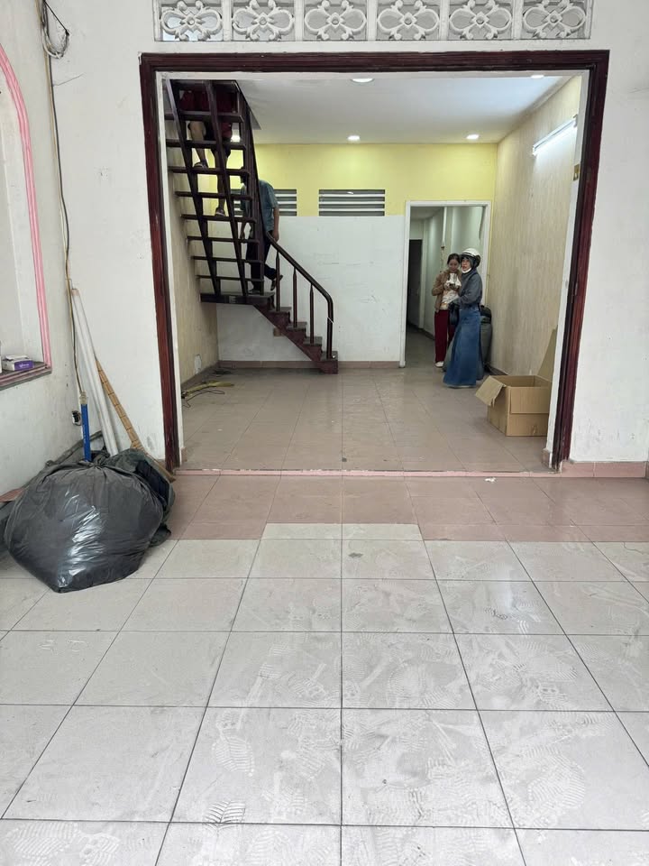 Cho thuê nhà MTKD sầm uất Bình Tân - 80m² - 12 triệu