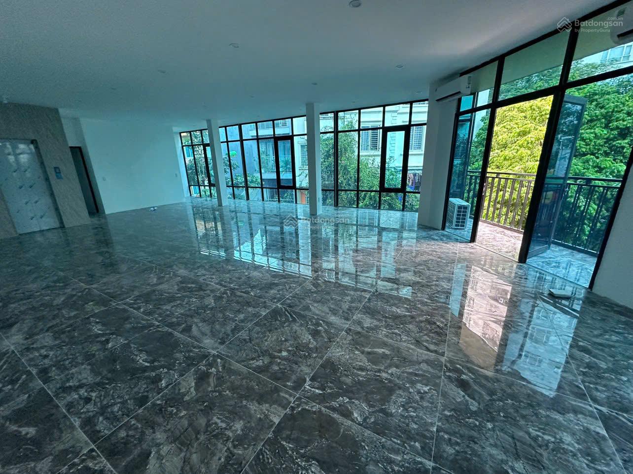 Văn phòng Lê Đức Thọ 100m² giá 18 triệu - Sẵn sàng làm việc ngay!