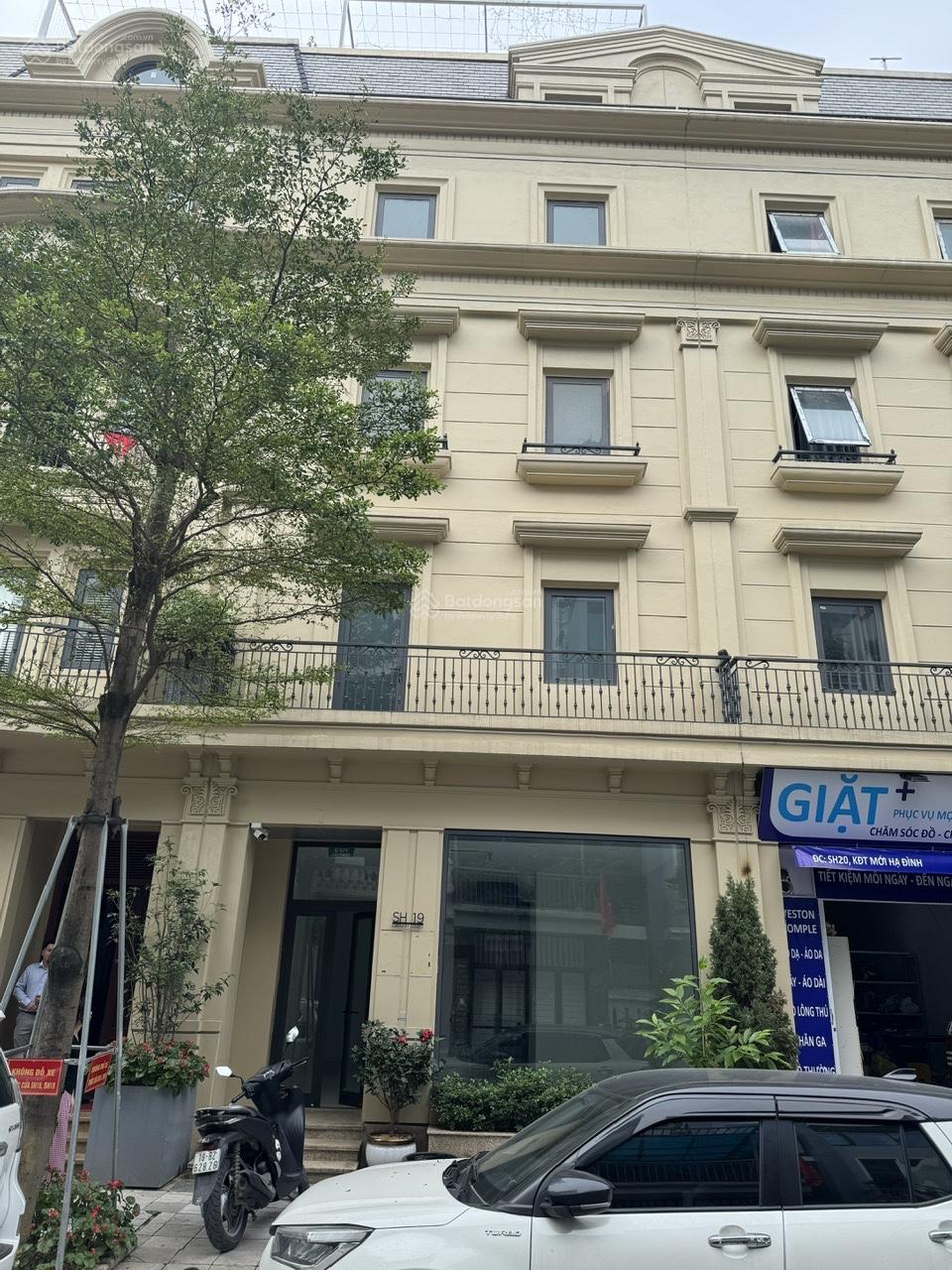 Nhà phố Nguyễn Xiển 90m² giá 45 triệu - Mặt tiền kinh doanh đắc địa!