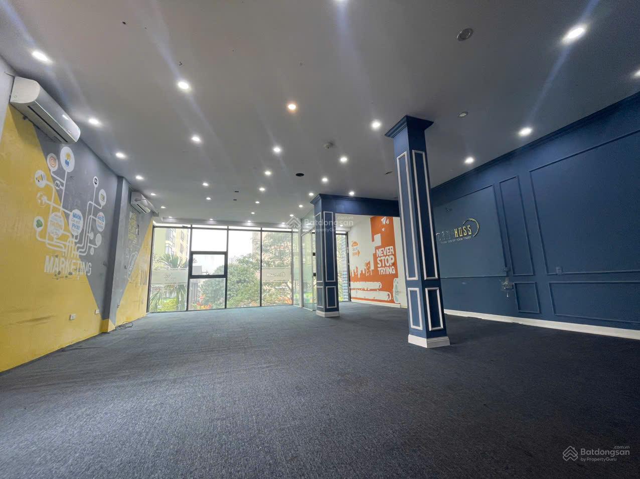 Cho thuê văn phòng 70m² mặt phố Vũ Phạm Hàm, Cầu Giấy - Giá chỉ từ 16 triệu