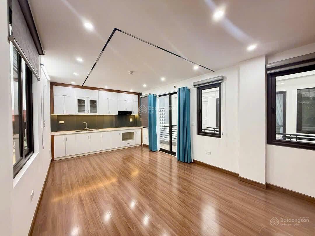 Nhà 4 Tầng Hoàng Quốc Việt 60m² - Full Nội Thất Mới, Giá 15 Triệu/Tháng