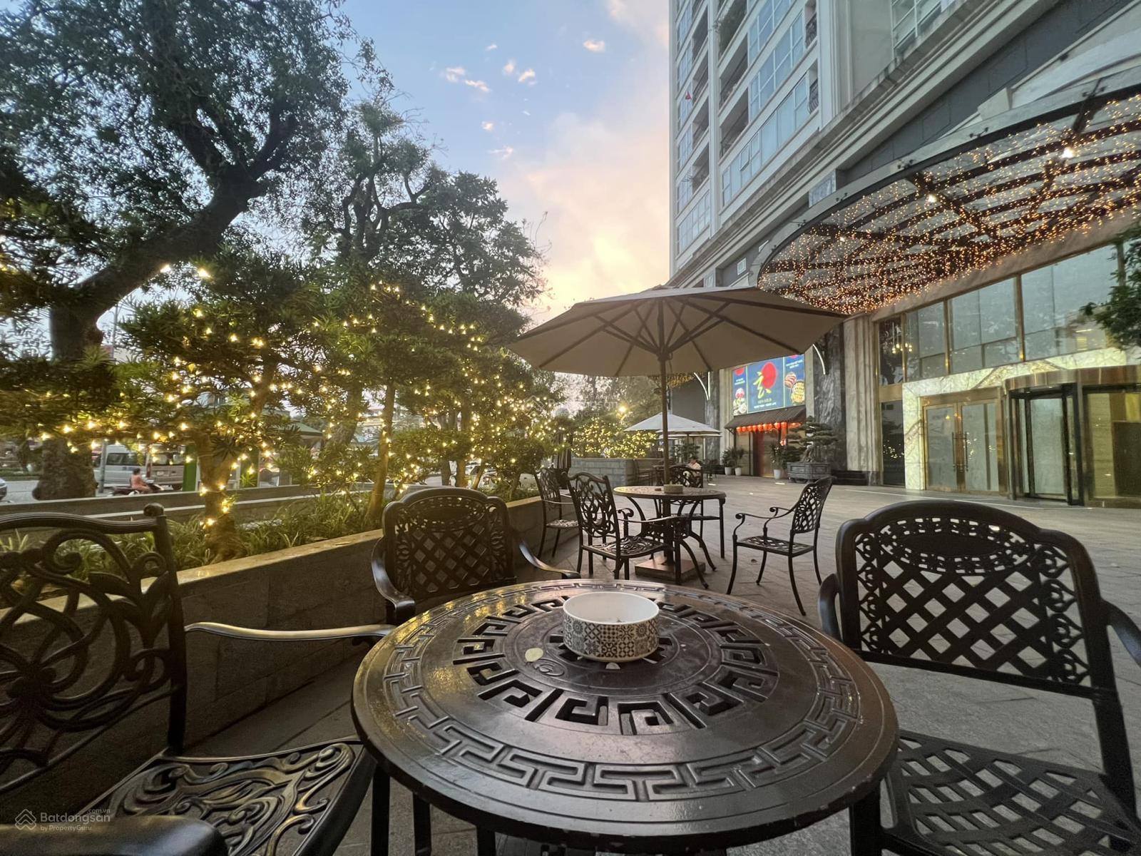 Cho thuê căn hộ Aqua Central 120.5m² tầng cao, view Sông Hồng