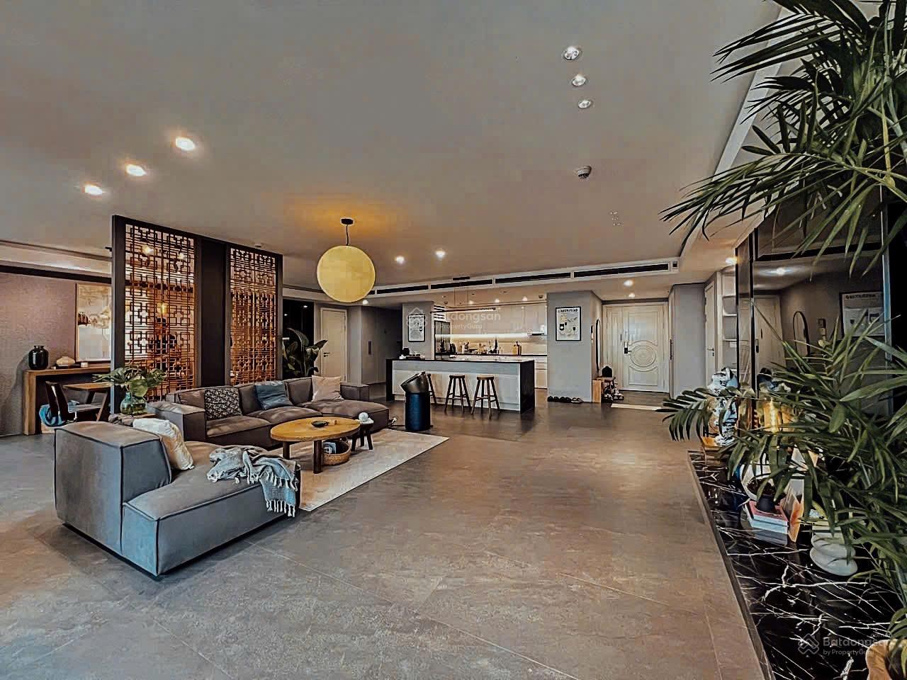 Cho thuê căn hộ Vinhomes Metropolis 146m² full nội thất cao cấp