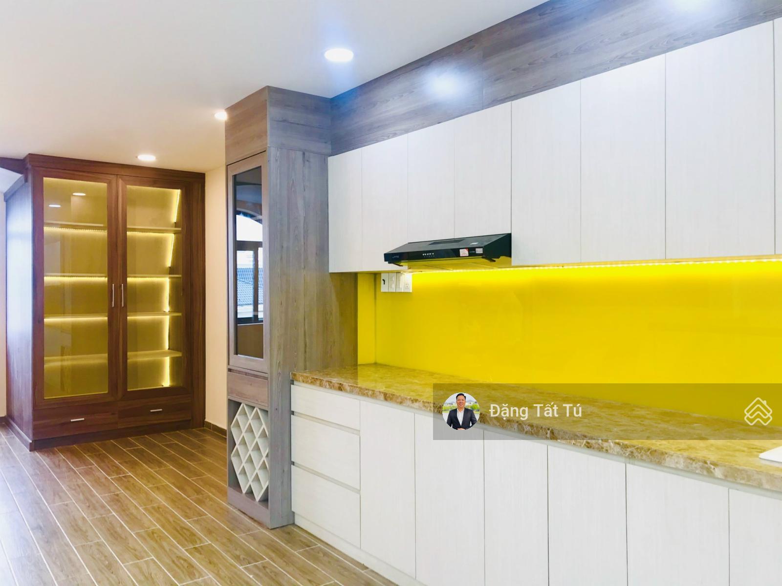 Thuê Nhà Phố Lakeview City 100m² - Vị trí đắc địa, kinh doanh ngay!