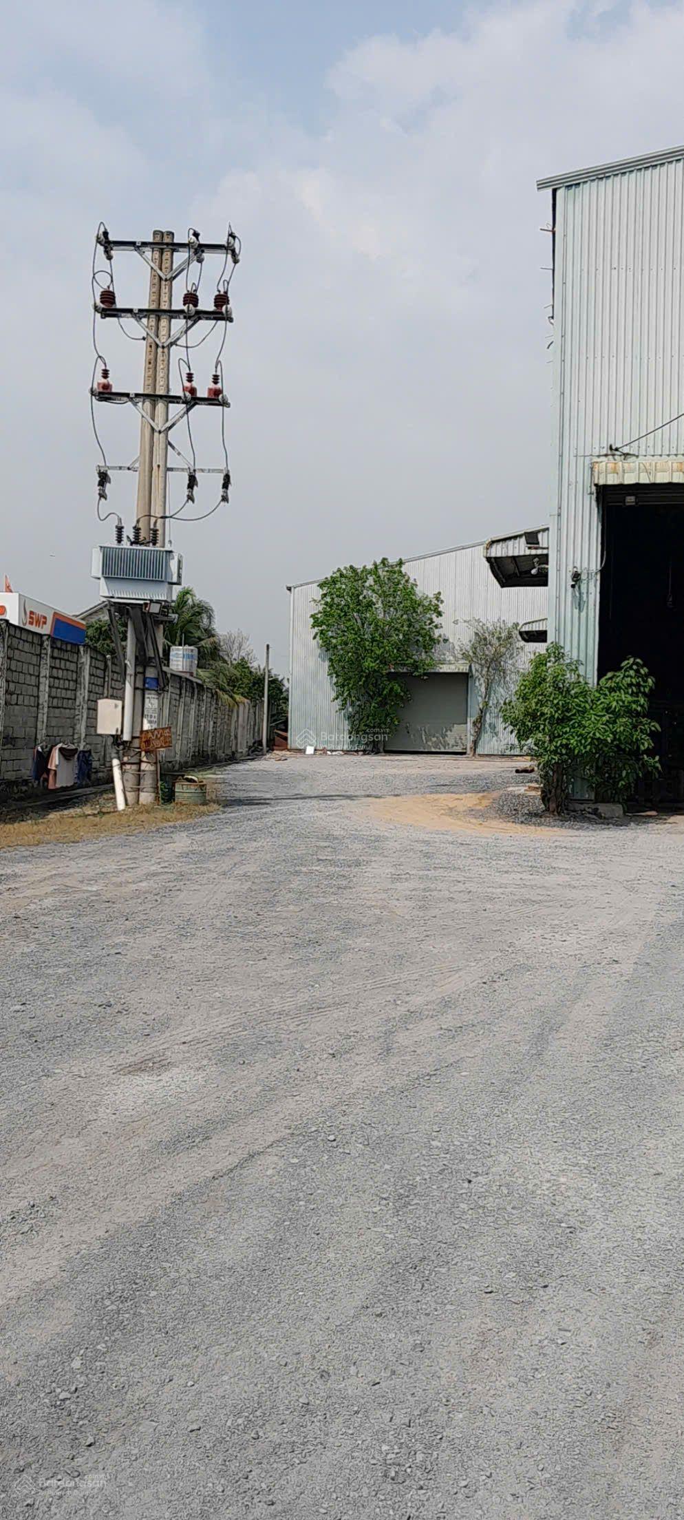 Cho thuê kho xưởng Bình Chánh 500m² - Container vào tận nơi!