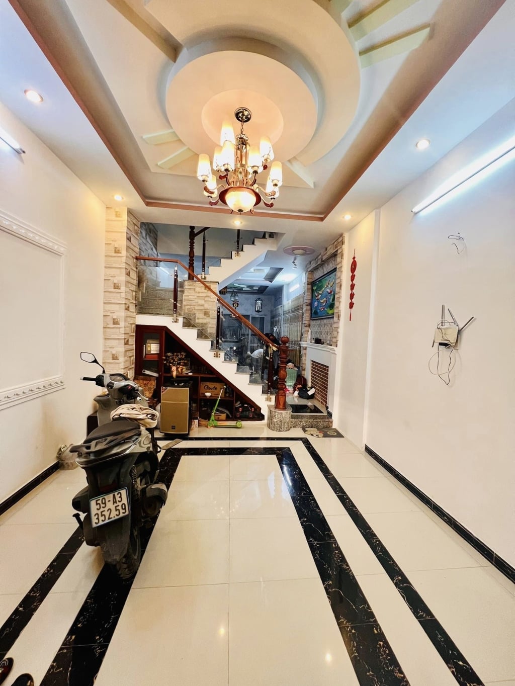 Nhà 1 Trệt 3 Lầu Q3 - 48m² - 7.2 Tỷ - Dân Trí Cao, Sát Quận 1