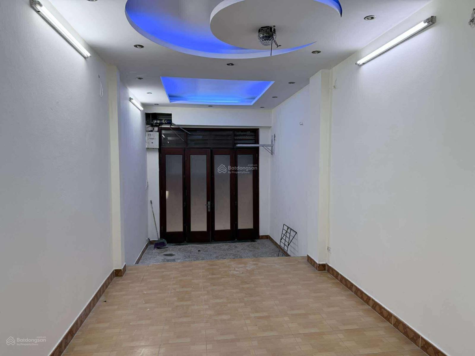 Cho thuê nhà 36m² 4 tầng, 2 mặt thoáng, Trung Văn, Nam Từ Liêm - Sẵn ở ngay