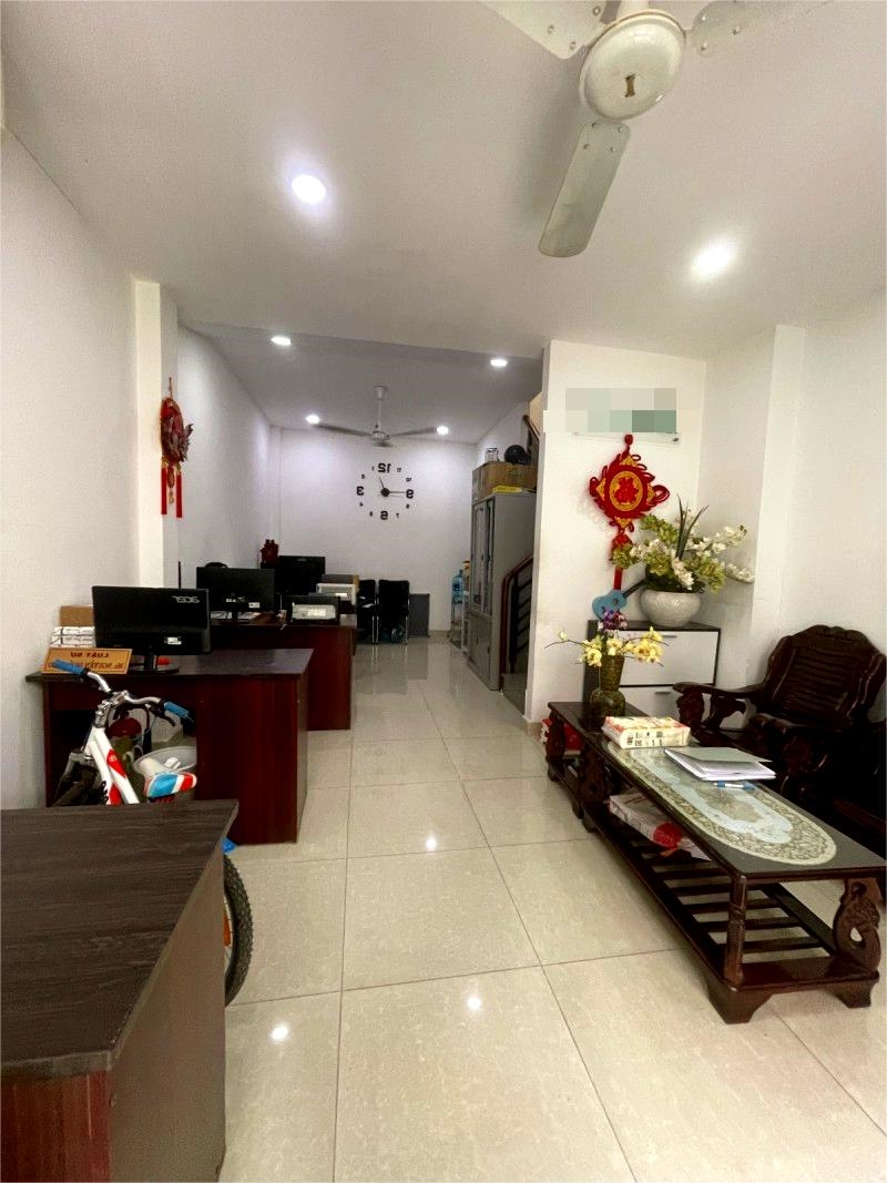 Nhà Hẻm Xe Hơi 32m² Lê Văn Sỹ, Q3 - Giá 7.3 Tỷ, Ở & VP Công Ty