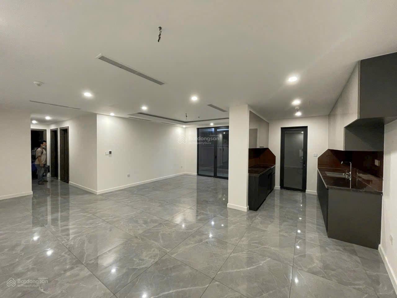 Cho thuê căn hộ Sunshine Diamond River Q7 165m² - 3PN Rộng Rãi, Nội Thất Thông Minh