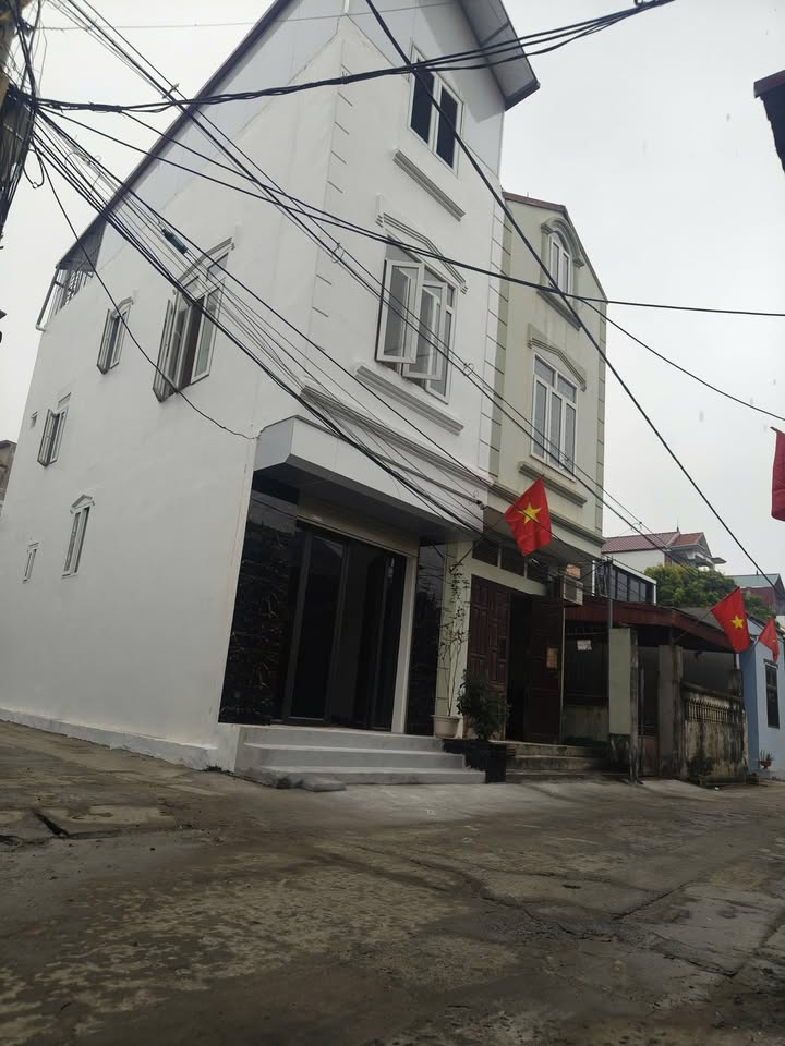 Bán nhà Thượng Tiền Phong Mê Linh 48.5m² - Vị trí đẹp lô góc!