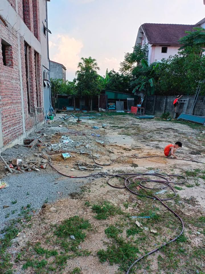 Bán Đất 105m² Lê Thiệu Huy, Hà Tĩnh - Sổ Hồng Sẵn Sàng