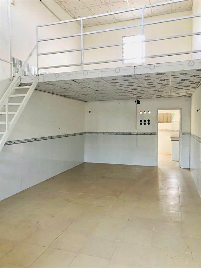 Thuê nhà Nguyễn Văn Cừ Nối Dài 32m² giá 4 triệu - Ô tô vào tận nơi!