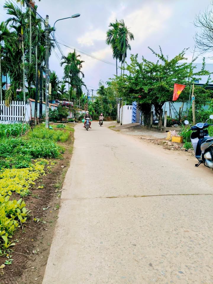 Đất nền Quảng Ngãi 100m² giá 790 triệu - Đường to ô tô!