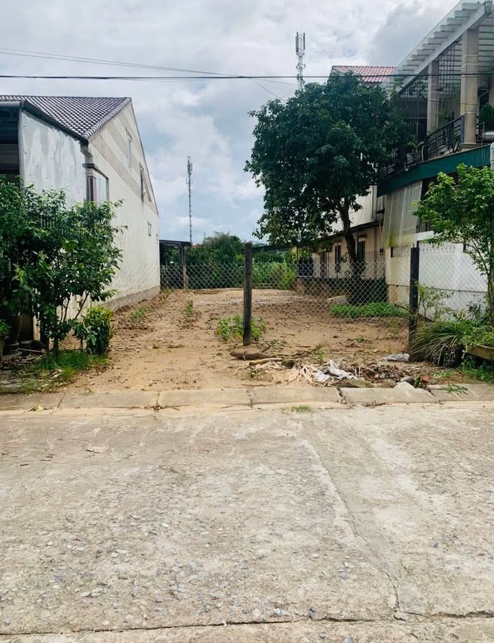 Đất Vàng TX. Quảng Trị - 176m² Mặt Tiền Nguyễn Bỉnh Khiêm - Giá Tốt